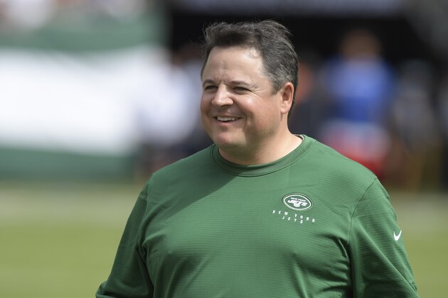 New York Jets offensive coordinator Dowell Loggains looks on before an NFL football game against the Buffalo Bills Sunday, Sept. 8, 2019, in East Rutherford, N.J. (AP Photo/Bill Kostroun)