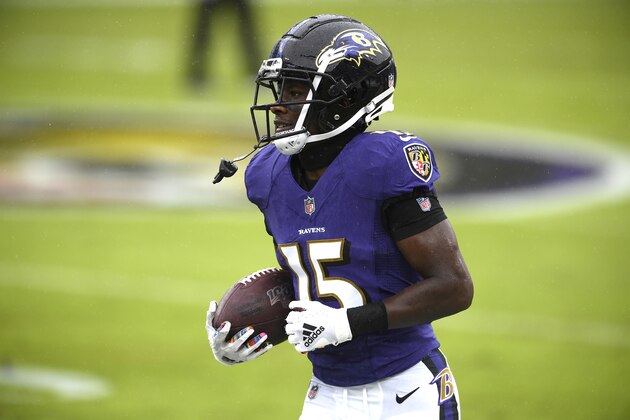 Baltimore Ravens wide receiver Marquise Brown works out prior to an NFL football game against the Pittsburgh Steelers, Sunday, Nov. 1, 2020, in Baltimore. (AP Photo/Nick Wass)