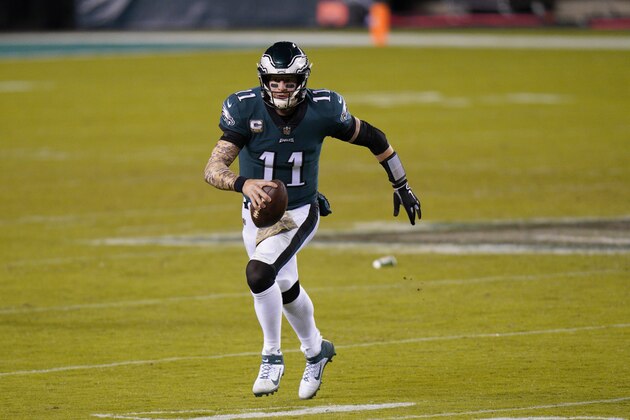 Philadelphia Eagles' Carson Wentz plays during the second half of an NFL football game against the Dallas Cowboys, Sunday, Nov. 1, 2020, in Philadelphia. (AP Photo/Chris Szagola)