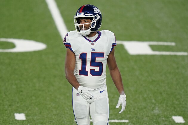 New York Giants' Golden Tate warms-up before an NFL football game against the Tampa Bay Buccaneers, Monday, Nov. 2, 2020, in East Rutherford, N.J. (AP Photo/Corey Sipkin)
