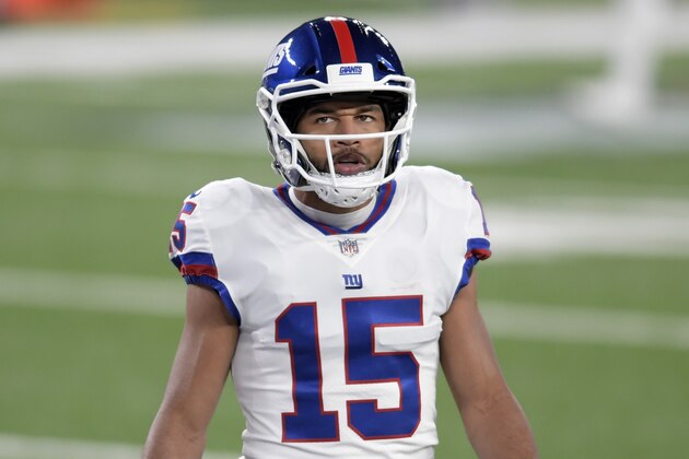 New York Giants wide receiver Golden Tate (15) warms-up before an NFL football game against the Tampa Bay Buccaneers, Monday, Nov. 2, 2020, in East Rutherford, N.J. (AP Photo/Bill Kostroun)