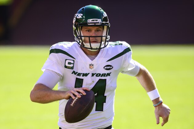 New York Jets quarterback Sam Darnold (14) during an NFL football game against the Kansas City Chiefs, Sunday, Nov. 1, 2020, in Kansas City, Mo. (AP Photo/Reed Hoffmann)