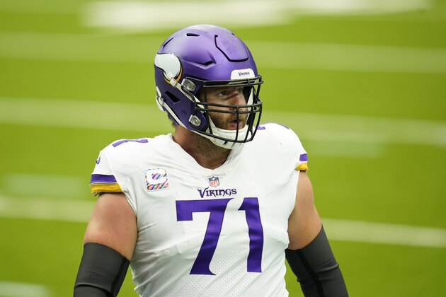Minnesota Vikings offensive lineman Riley Reiff (71) is seen during pregame warmups before an NFL football game against the Houston Texans, Sunday, Oct. 4, 2020, in Houston. (AP Photo/Matt Patterson)