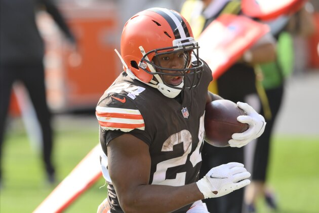 Cleveland Browns running back Nick Chubb runs with the ball during an NFL football game against the Washington Football Team, Sunday, Sept. 27, 2020, in Cleveland. The Browns won 34-20. (AP Photo/David Richard)