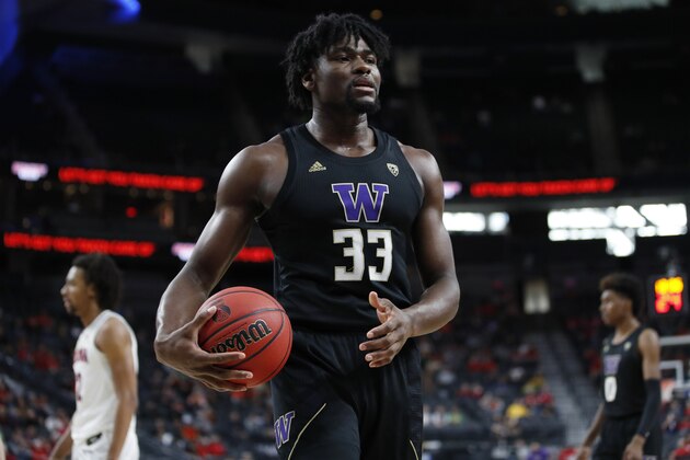 Washington's Isaiah Stewart (33) plays against Arizona during an NCAA college basketball game in the first round of the Pac-12 men's tournament Wednesday, March 11, 2020, in Las Vegas. (AP Photo/John Locher)