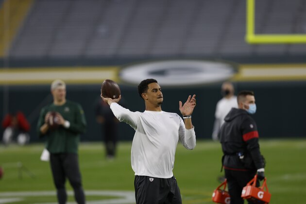 Green Bay Packers' Jordan Love throws during warm-ups before an NFL football game between the Atlanta Falcons and Green Bay Packers, Monday, Oct 5. 20, 2020, in Green Bay, Wis. (AP Photo/Jeffrey Phelps)