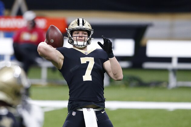 New Orleans Saints quarterback Taysom Hill (7) warms up before an NFL football game against the San Francisco 49ers in New Orleans, Sunday, Nov. 15, 2020. (AP Photo/Butch Dill)