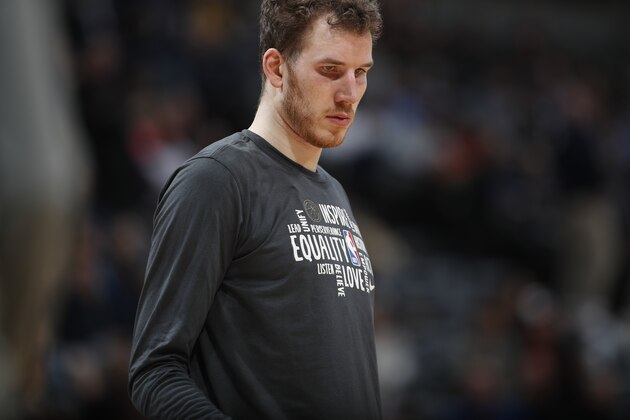 San Antonio Spurs center Jakob Poeltl (25) in the second half of an NBA basketball game Monday, Feb.10, 2020, in Denver. The Nuggets won 127-120. (AP Photo/David Zalubowski) San Antonio Spurs center Jakob Poeltl (25) in the second half of an NBA basketball game Monday, Feb.10, 2020, in Denver. The Nuggets won 127-120. (AP Photo/David Zalubowski)
