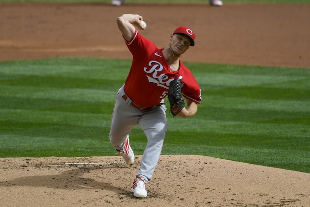 Cincinnati Reds pitcher Sonny Gray throws against the Minnesota Twins during the first inning of a baseball game Sunday, Sept. 27, 2020, in Minneapolis. (AP Photo/Craig Lassig) Cincinnati Reds pitcher Sonny Gray throws against the Minnesota Twins during the first inning of a baseball game Sunday, Sept. 27, 2020, in Minneapolis. (AP Photo/Craig Lassig)