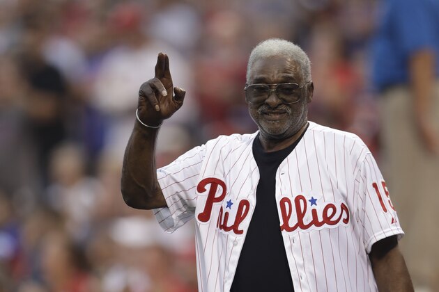 Former Philadelphia Phillies' Dick Allen waves to the crowd before a baseball game against the New York Mets, Saturday, Aug. 12, 2017, in Philadelphia. (AP Photo/Matt Slocum)