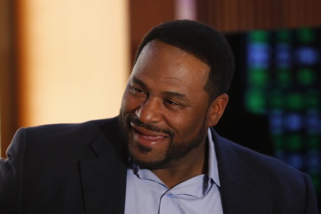 Former Pittsburgh Steelers running back Jerome Bettis smiles during the launch of legalized sports betting in Michigan at the MGM Grand Detroit casino in Detroit, Wednesday, March 11, 2020. (AP Photo/Paul Sancya) Former Pittsburgh Steelers running back Jerome Bettis smiles during the launch of legalized sports betting in Michigan at the MGM Grand Detroit casino in Detroit, Wednesday, March 11, 2020. (AP Photo/Paul Sancya)