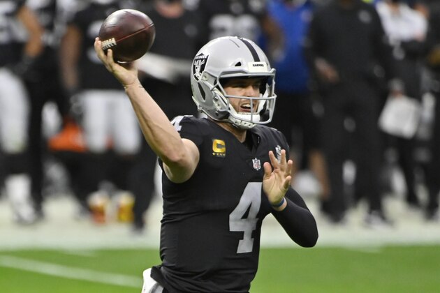 Las Vegas Raiders quarterback Derek Carr (4) throws against the Indianapolis Colts during the first half of an NFL football game, Sunday, Dec. 13, 2020, in Las Vegas. (AP Photo/David Becker)