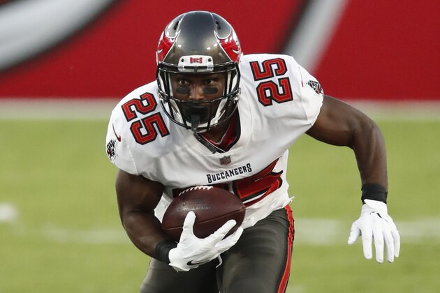 Tampa Bay Buccaneers running back LeSean McCoy (25) runs the ball against the Green Bay Packers during an NFL football game Sunday, Oct. 18, 2020, in Tampa, Fla. (Jeff Haynes/AP Images for Panini)