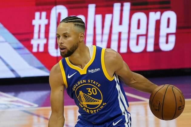 Golden State Warriors guard Stephen Curry during the first half of an NBA preseason basketball game against the Sacramento Kings in Sacramento, Calif., Thursday, Dec. 17, 2020. The Warriors won 113-109.(AP Photo/Rich Pedroncelli) Golden State Warriors guard Stephen Curry during the first half of an NBA preseason basketball game against the Sacramento Kings in Sacramento, Calif., Thursday, Dec. 17, 2020. The Warriors won 113-109.(AP Photo/Rich Pedroncelli)