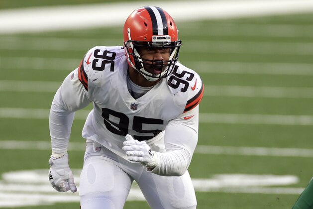 Cleveland Browns defensive end Myles Garrett (95) in action during an NFL football game against the New York Jets, Sunday, Dec. 27, 2020, in East Rutherford, N.J. (AP Photo/Adam Hunger)