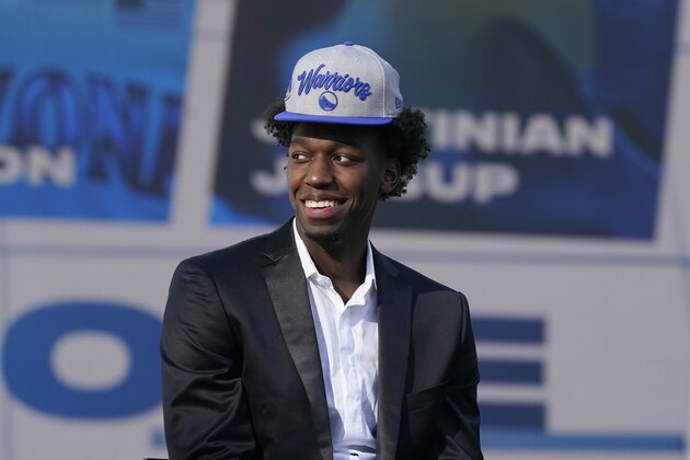 Golden State Warriors draft pick James Wiseman in San Francisco, Thursday, Nov. 19, 2020. (AP Photo/Jeff Chiu)