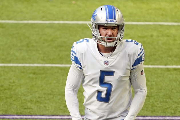 Detroit Lions kicker Matt Prater (5) lines up to kick during an NFL football game against the Minnesota Vikings Sunday, Nov. 8, 2020, in Minneapolis. (AP Photo/Jim Mone)