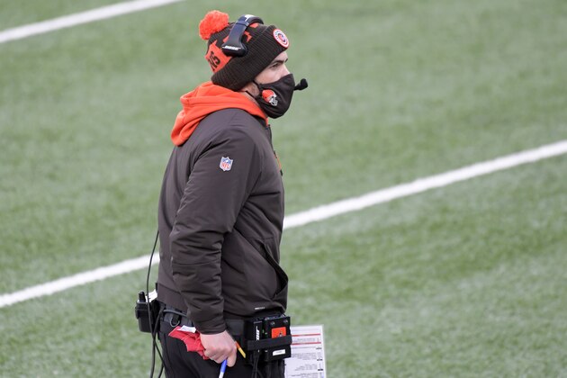 Cleveland Browns head coach Kevin Stefanski looks on during the first half of an NFL football game against the New York Jets Sunday, Dec. 27, 2020, in East Rutherford, N.J. (AP Photo/Bill Kostroun)