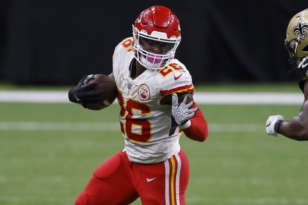 Kansas City Chiefs running back Le'Veon Bell (26) runs the ball during an NFL football game against the New Orleans Saints, Sunday, Dec. 20, 2020, in New Orleans. (AP Photo/Tyler Kaufman)