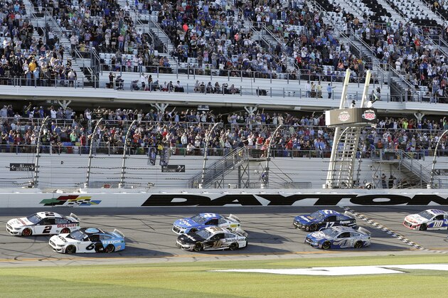 Ryan Newman (6) and Brad Keselowski (2) lead the field on a restart to resume the NASCAR Daytona 500 auto race at Daytona International Speedway, Monday, Feb. 17, 2020, in Daytona Beach, Fla. Sunday's race was postponed because of rain. (AP Photo/John Raoux)