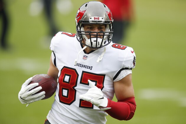 Tampa Bay Buccaneers' Rob Gronkowski warms up before the NFC championship NFL football game between the Tampa Bay Buccaneers and Green Bay Packers in Green Bay, Wis., Sunday, Jan. 24, 2021. (AP Photo/Matt Ludtke)