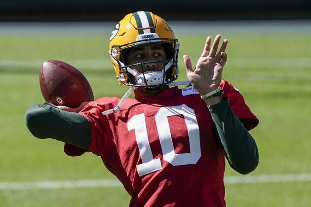 Green Bay Packers' Jordan Love throws during NFL football practice Friday, Sept. 4, 2020, in Green Bay, Wis. (AP Photo/Morry Gash)