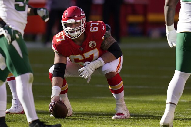 Kansas City Chiefs center Daniel Kilgore takes up his position during the second half of an NFL football game against the New York Jets Sunday, Nov. 1, 2020, in Kansas City, Mo. (AP Photo/Jeff Roberson) Kansas City Chiefs center Daniel Kilgore takes up his position during the second half of an NFL football game against the New York Jets Sunday, Nov. 1, 2020, in Kansas City, Mo. (AP Photo/Jeff Roberson)