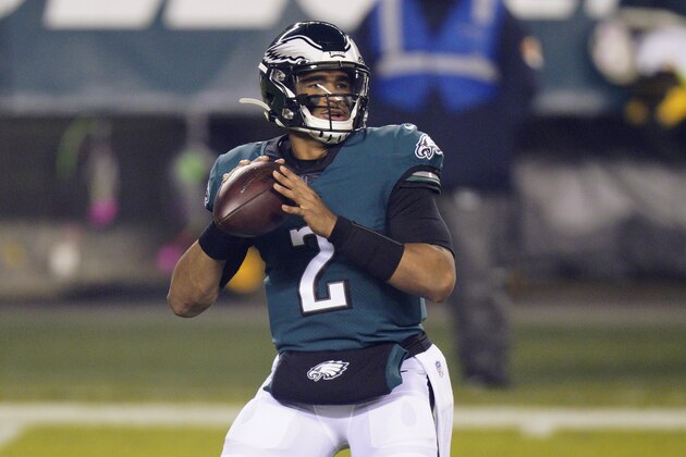 Philadelphia Eagles' Jalen Hurts plays during the first half of an NFL football game against the Washington Football Team, Sunday, Jan. 3, 2021, in Philadelphia. (AP Photo/Chris Szagola)