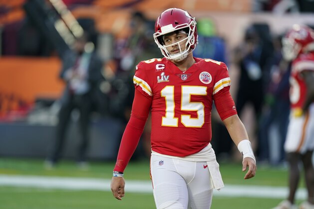 Kansas City Chiefs quarterback Patrick Mahomes warms up before the NFL Super Bowl 55 football game between the Kansas City Chiefs and Tampa Bay Buccaneers, Sunday, Feb. 7, 2021, in Tampa, Fla. (AP Photo/Mark Humphrey)