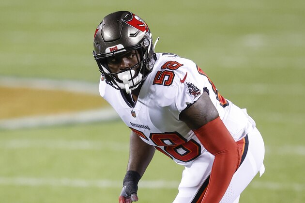 Tampa Bay Buccaneers outside linebacker Shaquil Barrett (58) in action against the Chicago Bears during the first half of an NFL football game, Thursday, Oct. 8, 2020, in Chicago. (AP Photo/Kamil Krzaczynski)