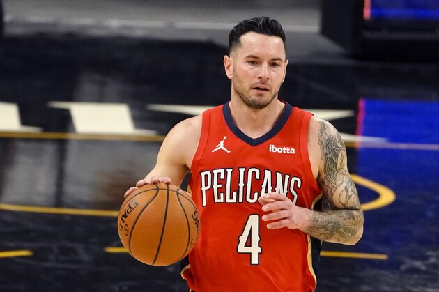 New Orleans Pelicans guard JJ Redick (4) during the first half of an NBA basketball game against the Phoenix Suns, Tuesday, Dec. 29, 2020, in Phoenix. (AP Photo/Rick Scuteri)
