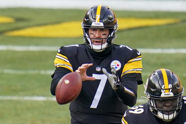 Pittsburgh Steelers quarterback Ben Roethlisberger (7) takes a snap during the first half of an NFL football game against the Indianapolis Colts, Sunday, Dec. 27, 2020, in Pittsburgh. (AP Photo/Gene J. Puskar)