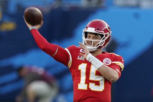 Kansas City Chiefs quarterback Patrick Mahomes warms up before the NFL Super Bowl 55 football game between the Kansas City Chiefs and Tampa Bay Buccaneers, Sunday, Feb. 7, 2021, in Tampa, Fla. (AP Photo/Mark Humphrey)