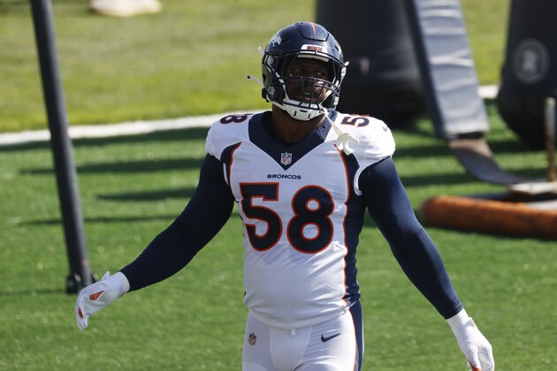 Denver Broncos linebacker Von Miller (58) takes part in drills during an NFL football practice Tuesday, Aug. 18, 2020, at the team's headquarter in Englewood, Colo. (AP Photo/David Zalubowski)