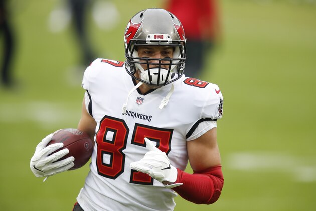 Tampa Bay Buccaneers' Rob Gronkowski warms up before the NFC championship NFL football game between the Tampa Bay Buccaneers and Green Bay Packers in Green Bay, Wis., Sunday, Jan. 24, 2021. (AP Photo/Matt Ludtke)