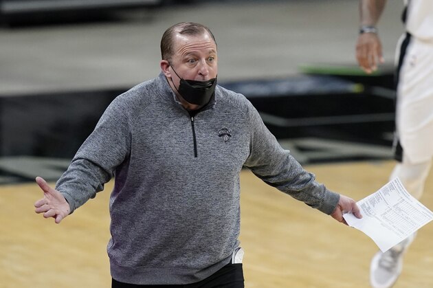 New York Knicks Tom Thibodeau questions a call during the first half of an NBA basketball game against the San Antonio Spurs in San Antonio, Tuesday, March 2, 2021. (AP Photo/Eric Gay)