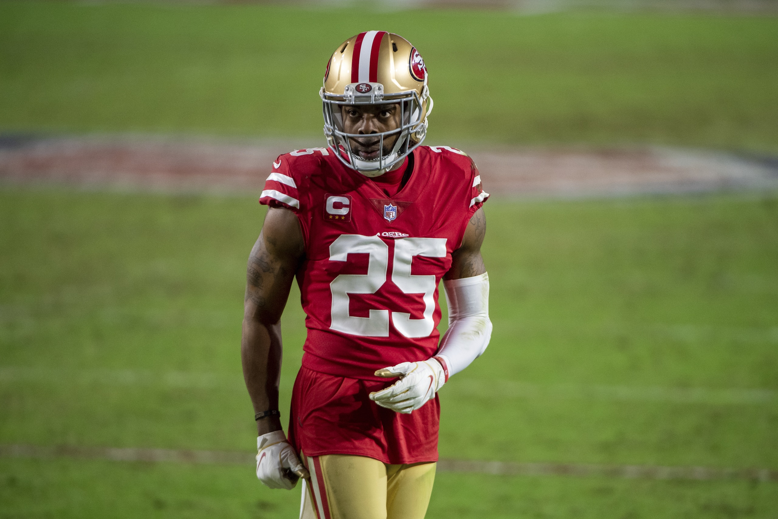 San Francisco 49ers cornerback Richard Sherman (25) looks on during an NFL football game against the Washington Football Team, Sunday, Dec. 13, 2020, in Glendale, Ariz. (AP Photo/Jennifer Stewart)