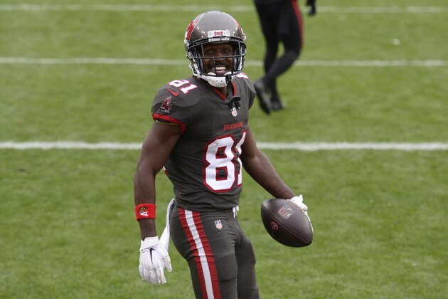 Tampa Bay Buccaneers wide receiver Antonio Brown (81) celebrates his score against the Atlanta Falcons during the second half of an NFL football game Sunday, Jan. 3, 2021, in Tampa, Fla. (AP Photo/Jason Behnken) Tampa Bay Buccaneers wide receiver Antonio Brown (81) celebrates his score against the Atlanta Falcons during the second half of an NFL football game Sunday, Jan. 3, 2021, in Tampa, Fla. (AP Photo/Jason Behnken)