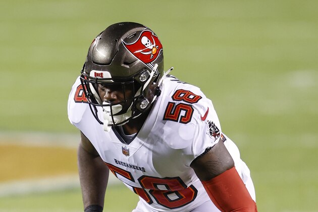 Tampa Bay Buccaneers outside linebacker Shaquil Barrett (58) in action against the Chicago Bears during the first half of an NFL football game, Thursday, Oct. 8, 2020, in Chicago. (AP Photo/Kamil Krzaczynski)