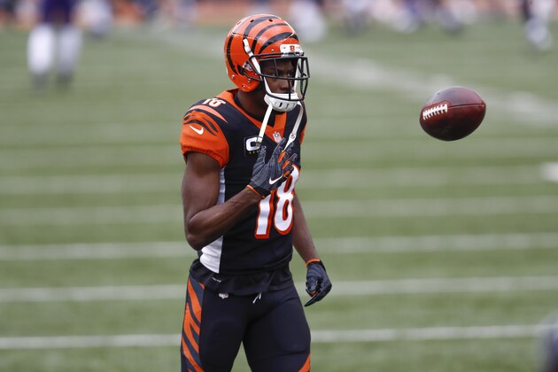 Cincinnati Bengals wide receiver A.J. Green (18) warms up before an NFL football game against the Baltimore Ravens, Sunday, Jan. 3, 2021, in Cincinnati. (AP Photo/Aaron Doster)