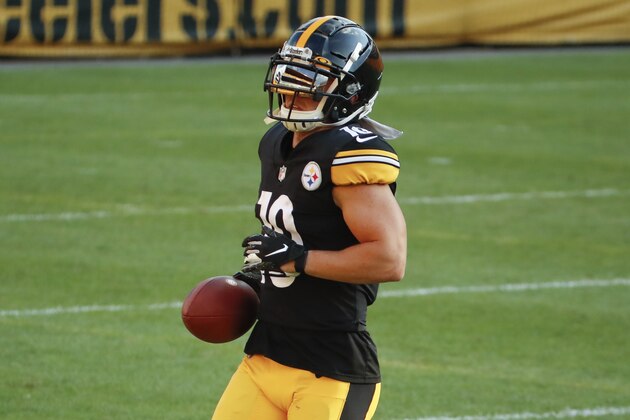 Pittsburgh Steelers wide receiver Ryan Switzer (10) during practice at NFL football training camp in Pittsburgh, Saturday, Aug. 22, 2020. (AP Photo/Gene J. Puskar)