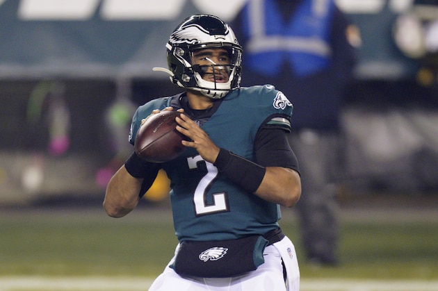 Philadelphia Eagles' Jalen Hurts plays during the first half of an NFL football game against the Washington Football Team, Sunday, Jan. 3, 2021, in Philadelphia. (AP Photo/Chris Szagola)