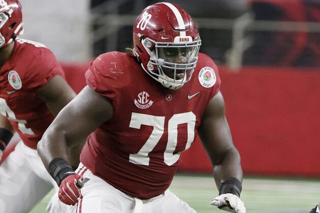Alabama offensive lineman Alex Leatherwood (70) prepares to block against Notre Dame during the Rose Bowl NCAA college football game in Arlington, Texas, Friday, Jan. 1, 2021. (AP Photo/Michael Ainsworth)