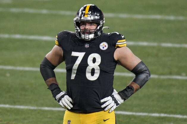 Pittsburgh Steelers offensive tackle Alejandro Villanueva (78) plays during the first half of an NFL wild-card playoff football game against the Cleveland Browns in Pittsburgh, Sunday, Jan. 10, 2021. (AP Photo/Don Wright)