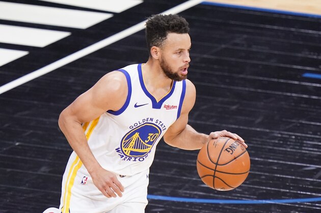 Golden State Warriors' Stephen Curry plays during an NBA basketball game against the Philadelphia 76ers, Monday, April 19, 2021, in Philadelphia. (AP Photo/Matt Slocum)