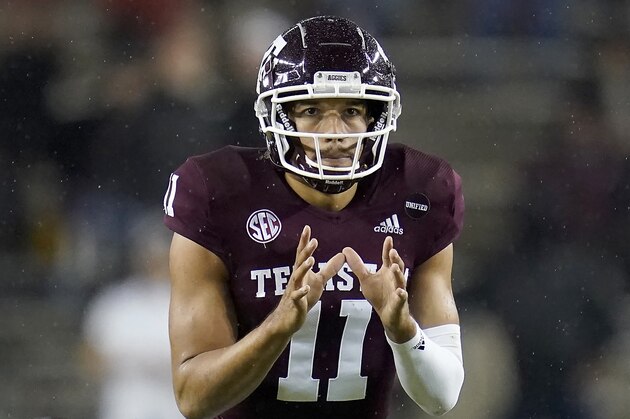 Texas A&M quarterback Kellen Mond (11) takes a snap against LSU during the second quarter of an NCAA college football game, Saturday, Nov. 28, 2020. in College Station, Texas. (AP Photo/Sam Craft)