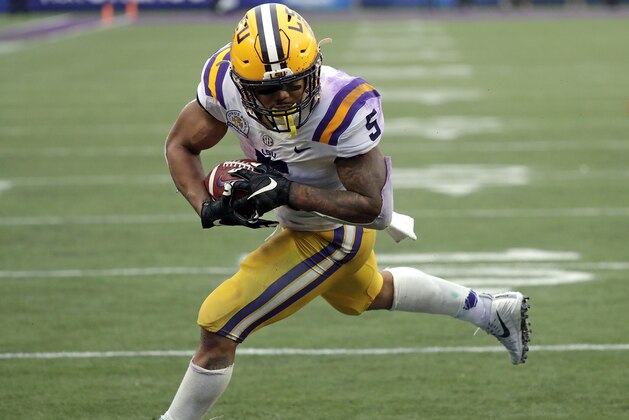 LSU running back Derrius Guice scores a touchdown against Notre Dame during the second half of the Citrus Bowl NCAA college football game, Monday, Jan. 1, 2018, in Orlando, Fla. Notre Dame won 21-17. (AP Photo/John Raoux)