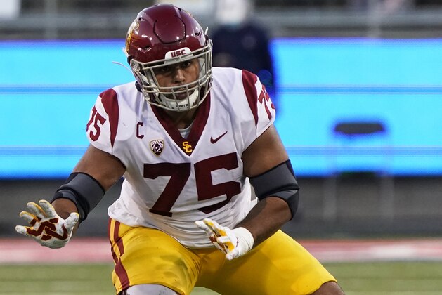 Southern California offensive lineman Alijah Vera-Tucker (75) in the second half during an NCAA college football game against Arizona, Saturday, Nov. 14, 2020, in Tucson, Ariz. Southern California won 34-30. (AP Photo/Rick Scuteri)