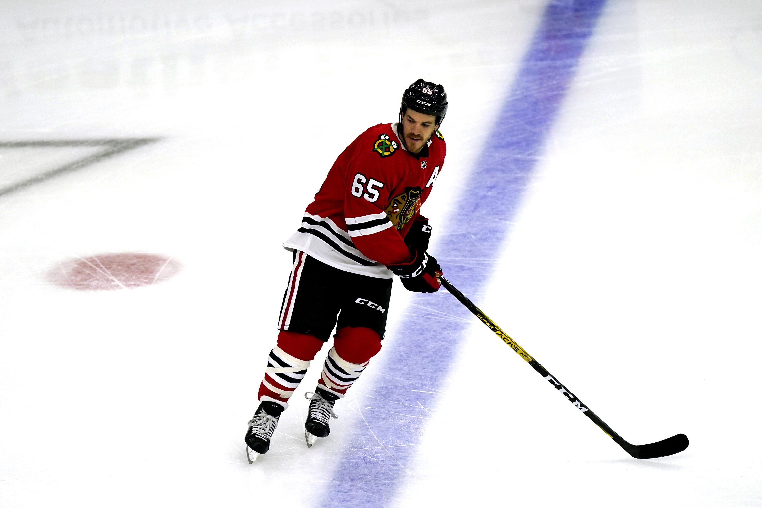 Blackhawks' Andrew Shaw Announces NHL Retirement Because of Concussions(02)