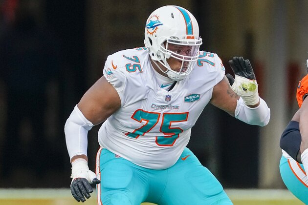 Miami Dolphins offensive guard Ereck Flowers (75) plays against the Denver Broncos during an NFL football game Sunday, Nov. 22, 2020, in Denver. (AP Photo/Jack Dempsey)